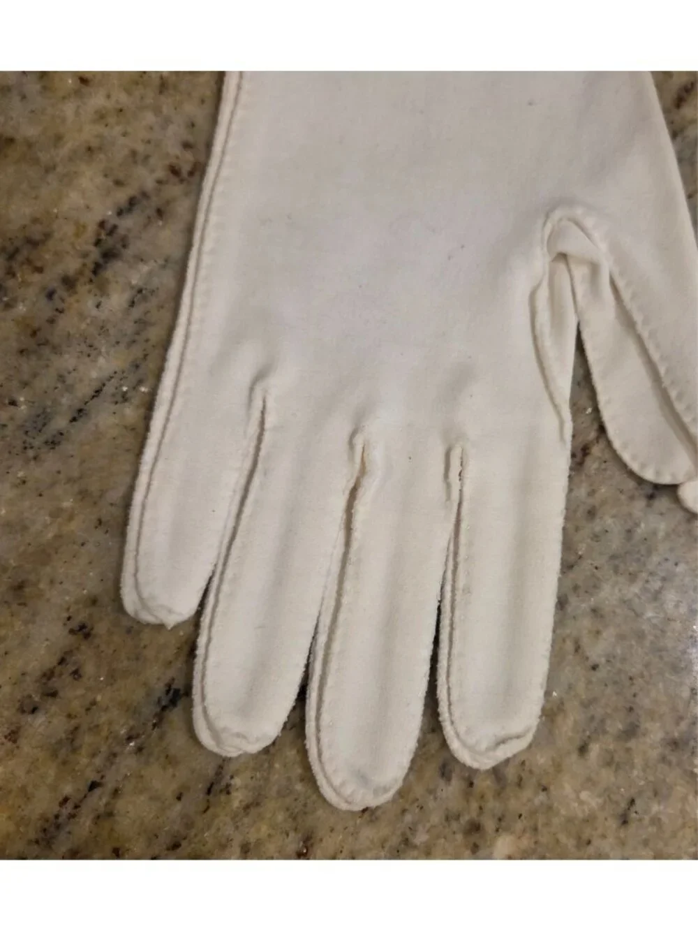 Vintage Womens Size M/L 7 Off-White Cotton Formal Gloves Chevron Notch Wrist